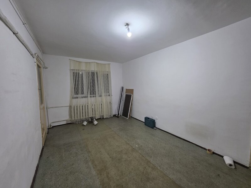 Jean Steriadi, 15 minute metrou 1 Decembrie 1918, pe Buhusi, bloc 1980