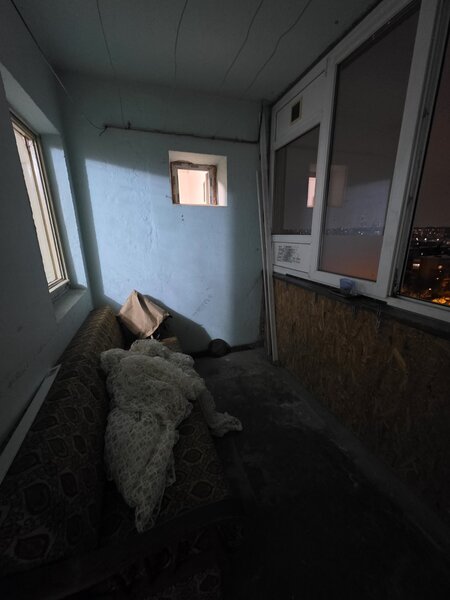 Jean Steriadi, 15 minute metrou 1 Decembrie 1918, pe Buhusi, bloc 1980